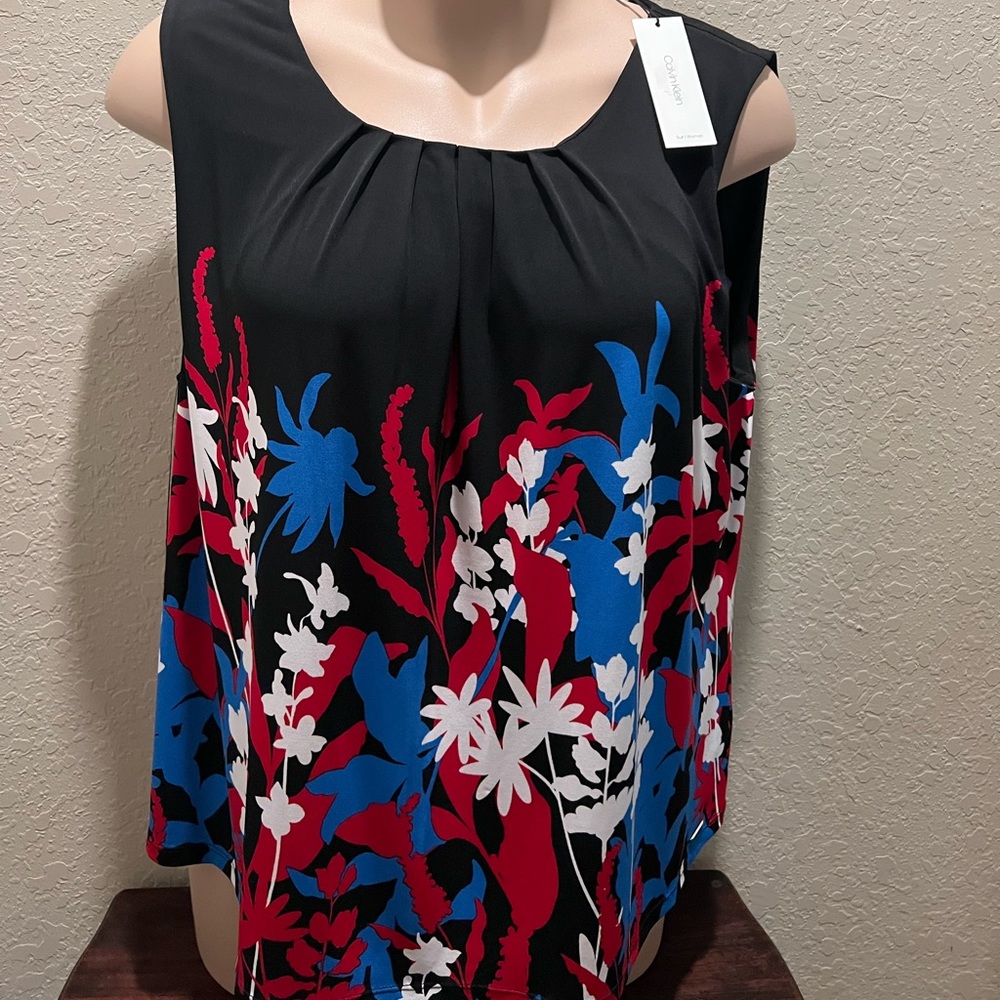 COPY - Career or casual sleeveless top